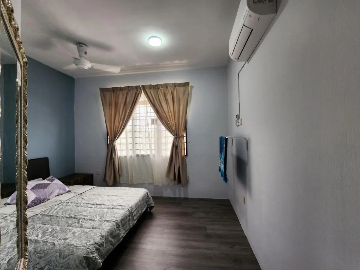 Appartamento Thetamu Homestay مسلم Pesona Jalan Baharu Malesia